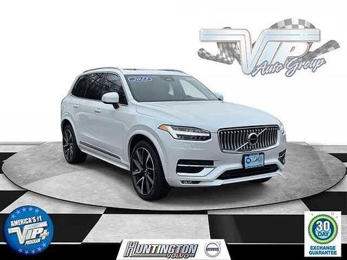 2023 Volvo XC90 Plus