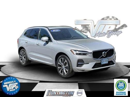 2022 Volvo XC60 Momentum