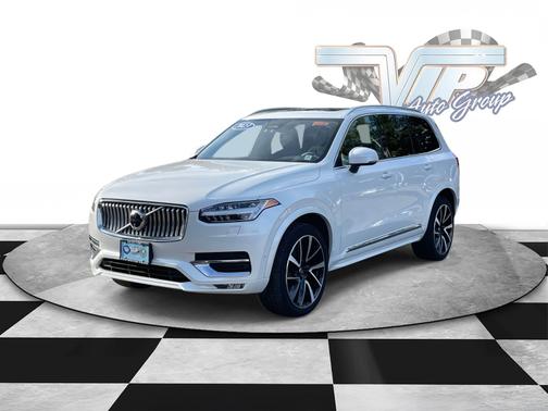 2023 Volvo XC90 Plus
