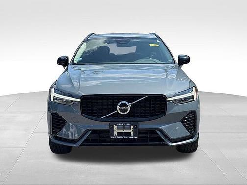 Thunder Grey 2024 Volvo XC60 Plus
