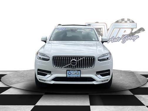 2024 Volvo XC90 Core Bright Theme