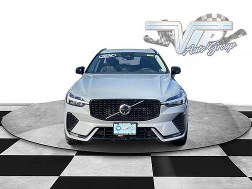 2024 Volvo XC60 Plus