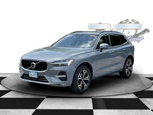 2022 Volvo XC60 Momentum