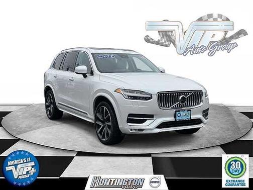 2023 Volvo XC90 Plus