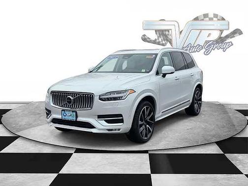 2023 Volvo XC90 Plus