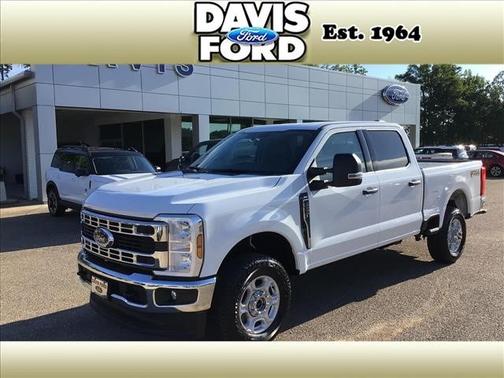 Oxford White 2026 Ford F-250 XLT