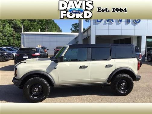 Desert Sand 2026 Ford Bronco Big Bend