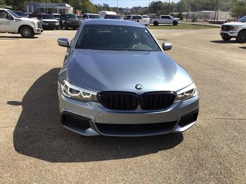 2019 BMW 530 i