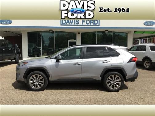 2020 Toyota RAV4 XLE Premium