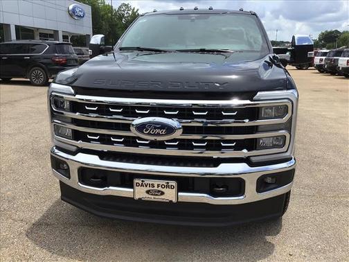 Agate Black 2026 Ford F-250 Lariat