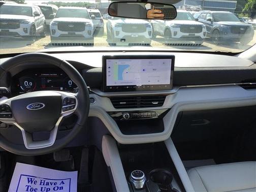Star White 2026 Ford Explorer Active