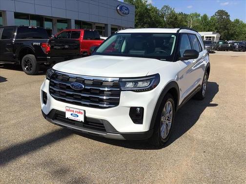 Star White 2026 Ford Explorer Active