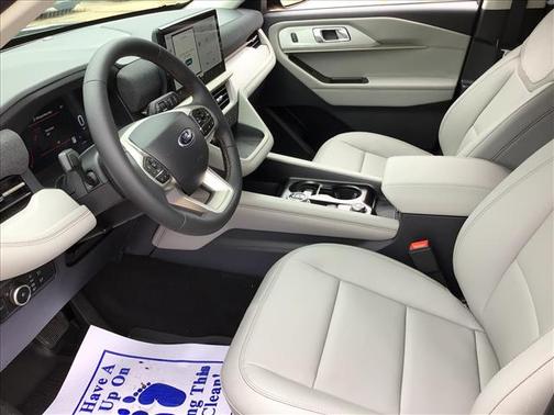 Agate Black Metallic 2026 Ford Explorer Active