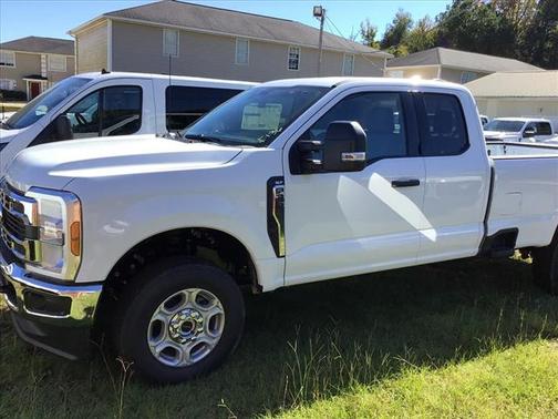 2026 Ford F-350 XLT