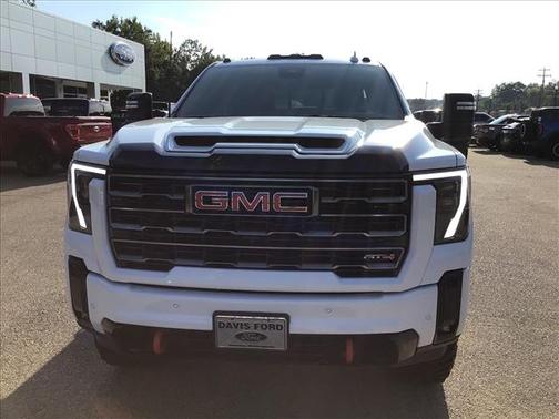White 2025 GMC Sierra 2500 AT4