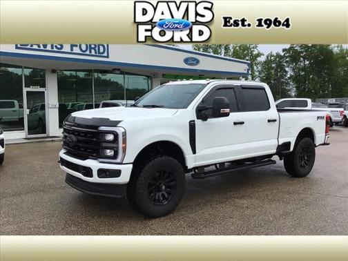 2024 Ford F-350 Lariat Super Duty