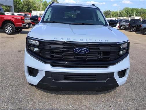 Space Silver 2026 Ford Expedition Active