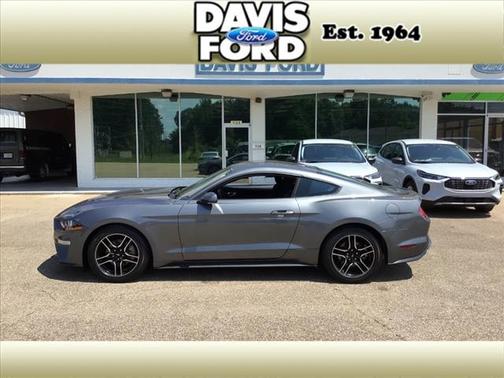 2022 Ford Mustang EcoBoost