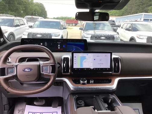 Agate Black Metallic 2026 Ford Expedition King Ranch