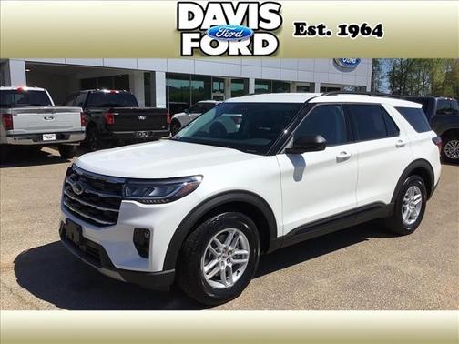Star White 2026 Ford Explorer Active