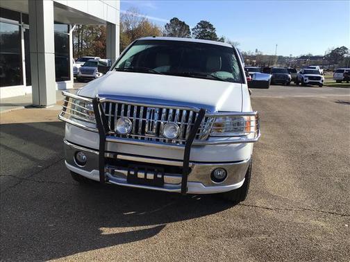 2007 Lincoln Mark LT Base