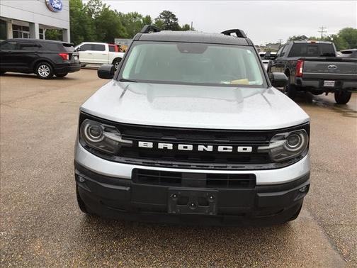 Iconic Silver Metallic 2022 Ford Bronco Sport Outer Banks