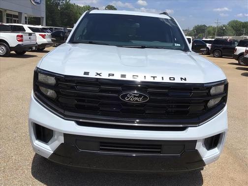 Space Silver 2026 Ford Expedition Max Platinum