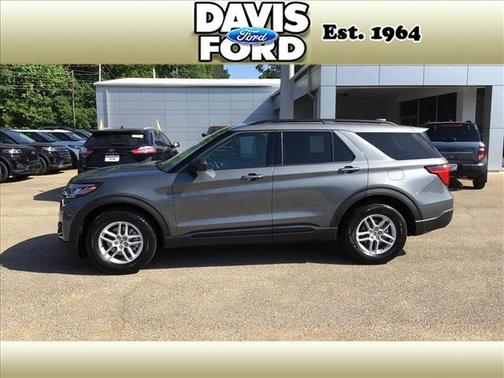 Carbonized Gray Metallic 2026 Ford Explorer Active