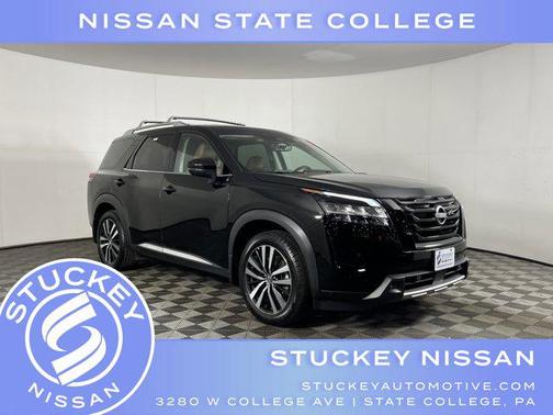 2023 Nissan Pathfinder Platinum 4WD