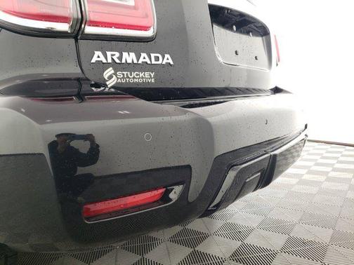 2017 Nissan Armada SL