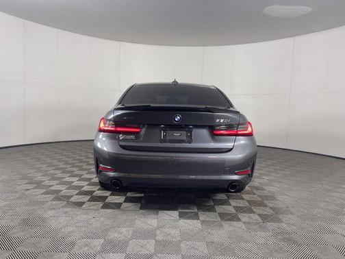 2021 BMW 330 xDrive