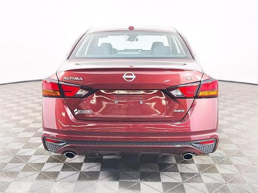 Garnet Pearl Metallic 2024 Nissan Altima 2.5 SL