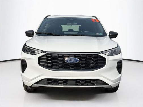 Oxford White 2023 Ford Escape ST-Line