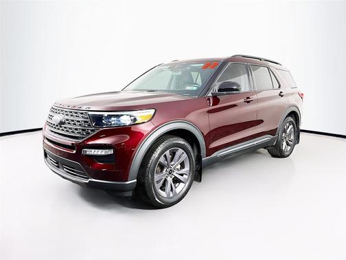 Burgundy Velvet Metallic Tinted Clearcoat 2022 Ford Explorer XLT