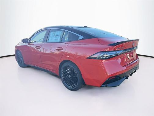 Energetic Ember/Super Black 2026 Nissan Sentra SR