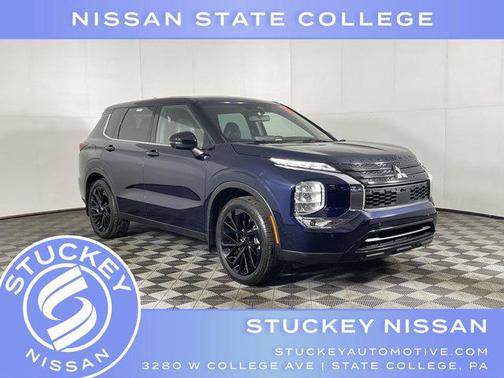 2023 Mitsubishi Outlander SE Black Edition 2WD