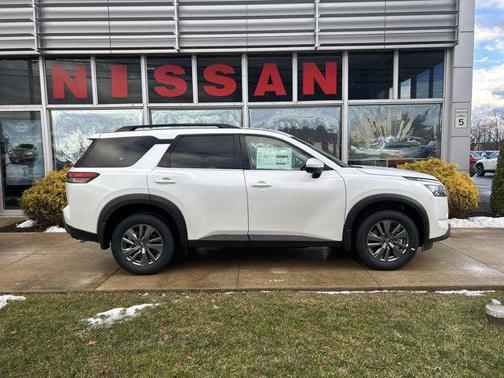 2025 Nissan Pathfinder SV 4WD