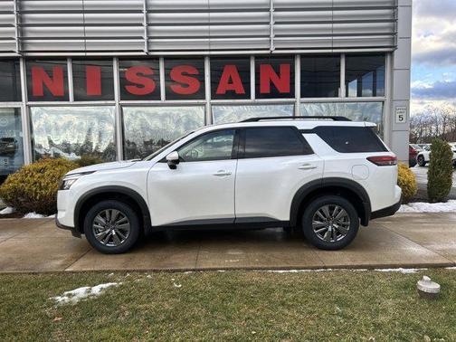 2025 Nissan Pathfinder SV 4WD