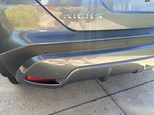 2025 Nissan Kicks S
