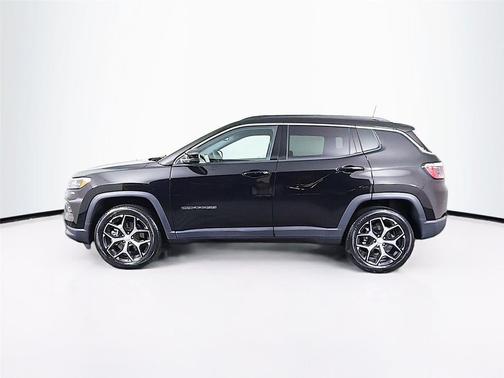 Diamond Black Crystal Pearlcoat 2024 Jeep Compass Limited