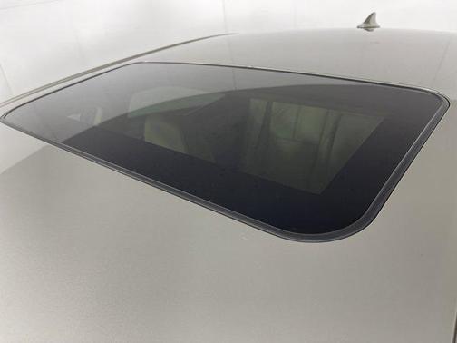 2013 Toyota Avalon Hybrid Limited