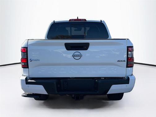 Glacier White 2026 Nissan Frontier SV