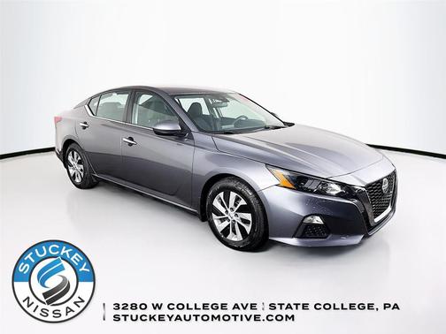 Gun Metallic 2022 Nissan Altima S FWD