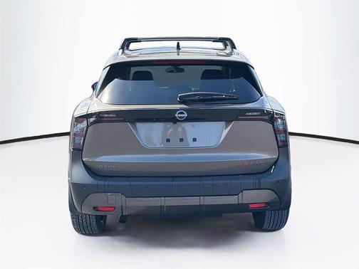 Canyon Bronze Metallic 2026 Nissan Kicks SR