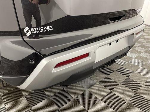 2022 Nissan Pathfinder Platinum 4WD