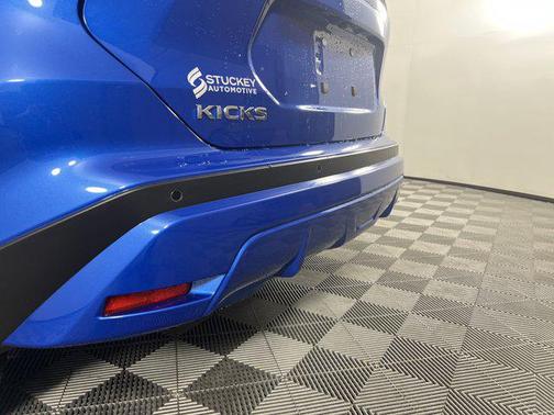 2025 Nissan Kicks S
