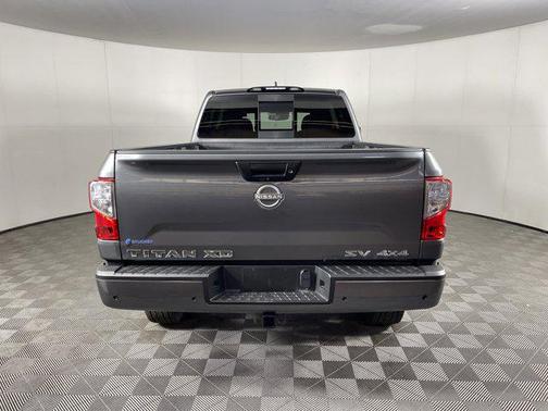 2024 Nissan Titan XD SV
