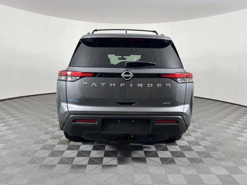 2025 Nissan Pathfinder SV 4WD