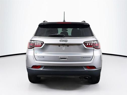 Billet Silver Metallic Clearcoat 2022 Jeep Compass Limited