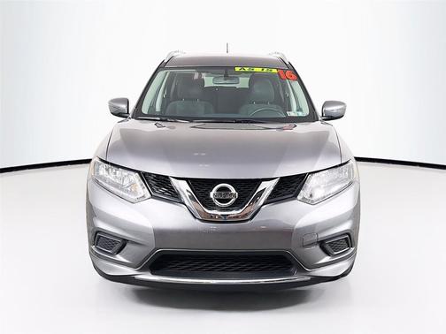 Gun Metallic 2016 Nissan Rogue SV
